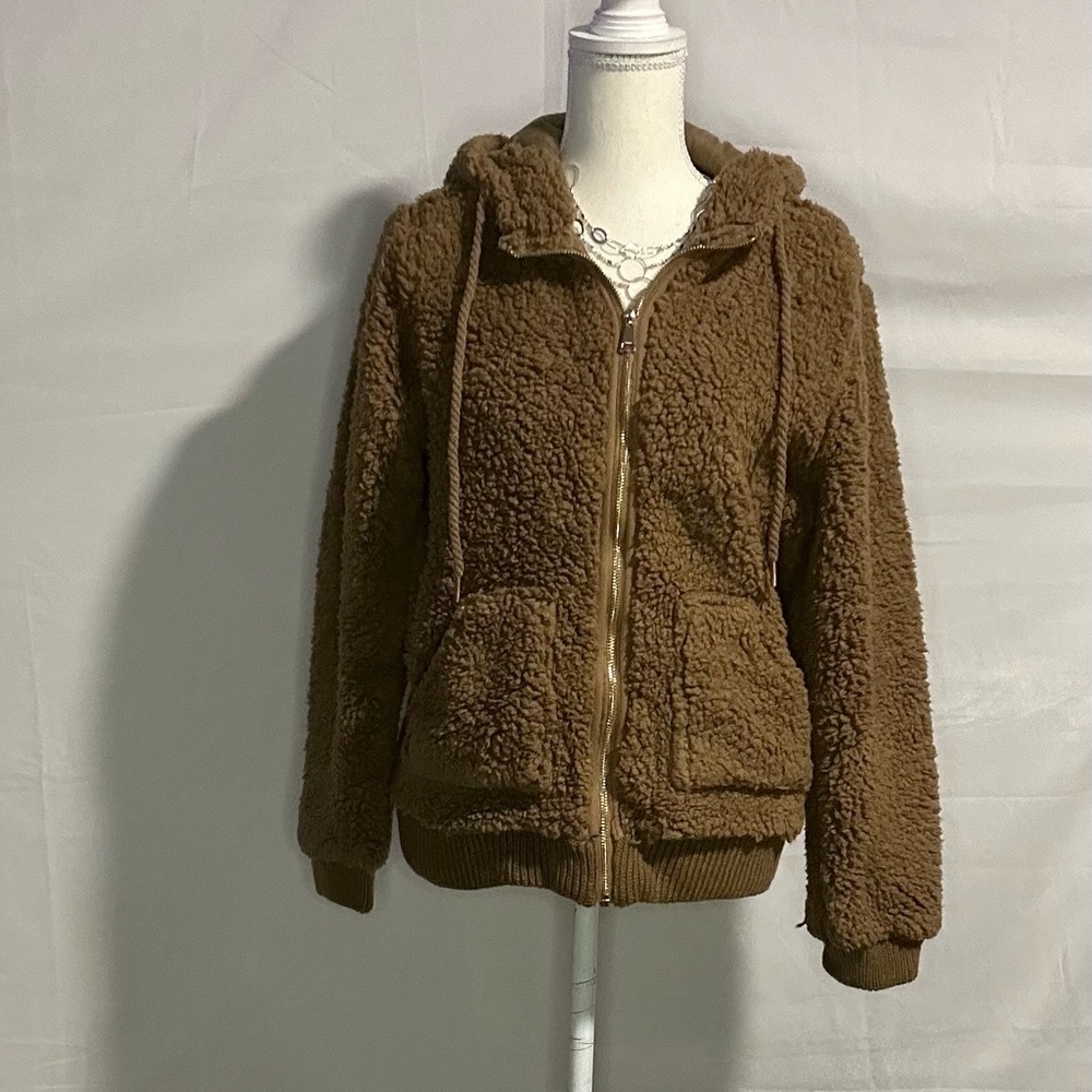 Brown jacket - Picture 1 of 6